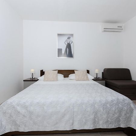 Appartement Bilin San à Baška Voda Chambre photo
