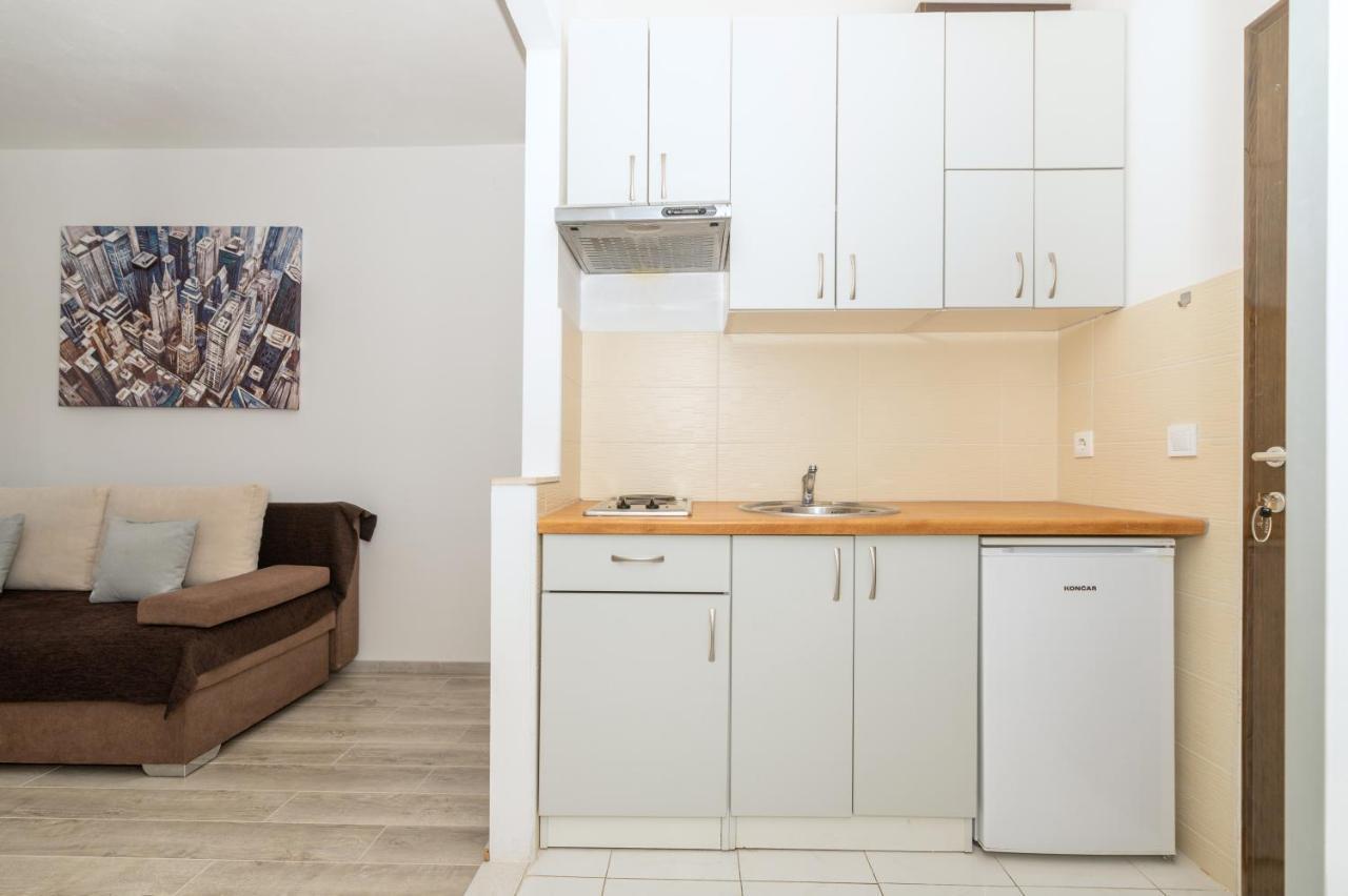 Appartement Bilin San à Baška Voda Extérieur photo