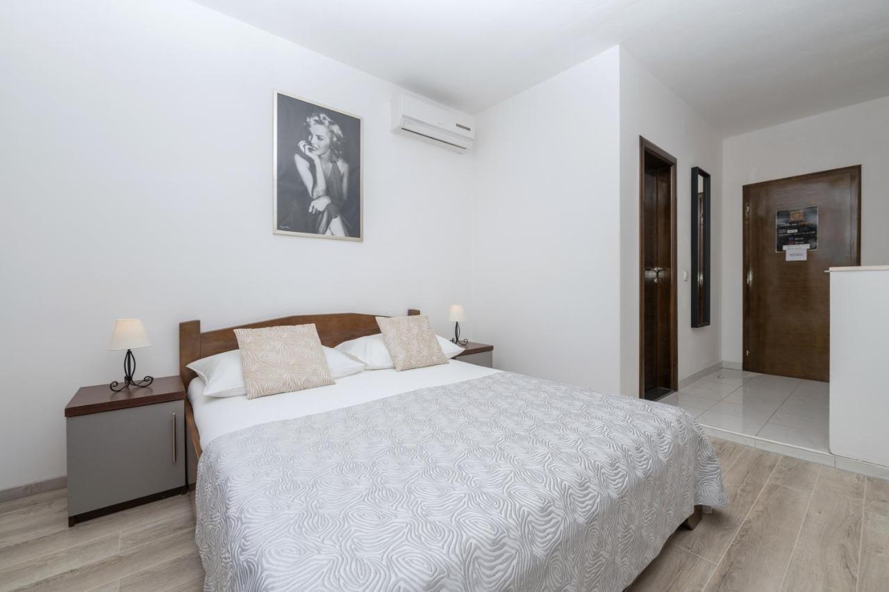 Appartement Bilin San à Baška Voda Extérieur photo