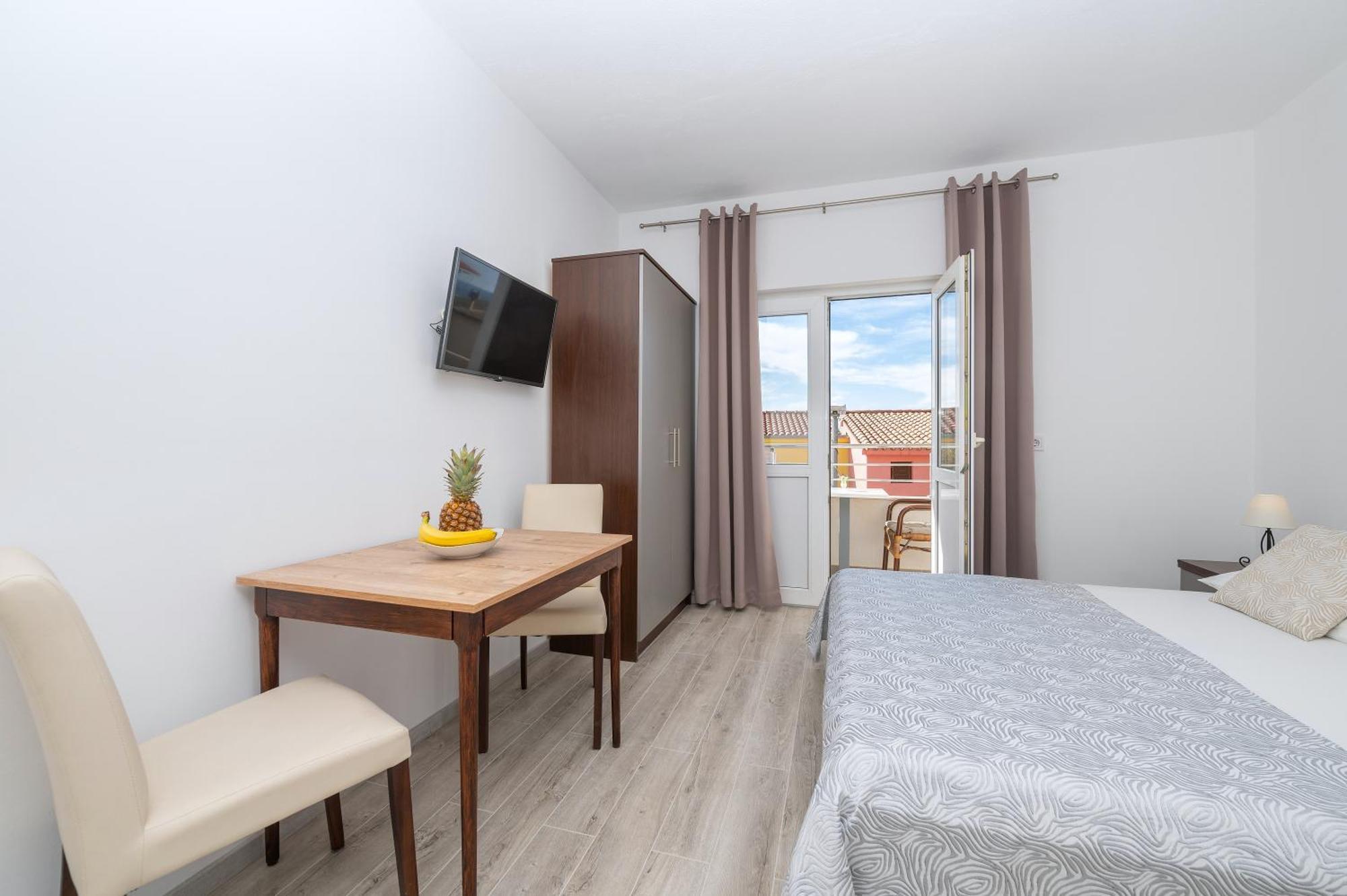 Appartement Bilin San à Baška Voda Extérieur photo