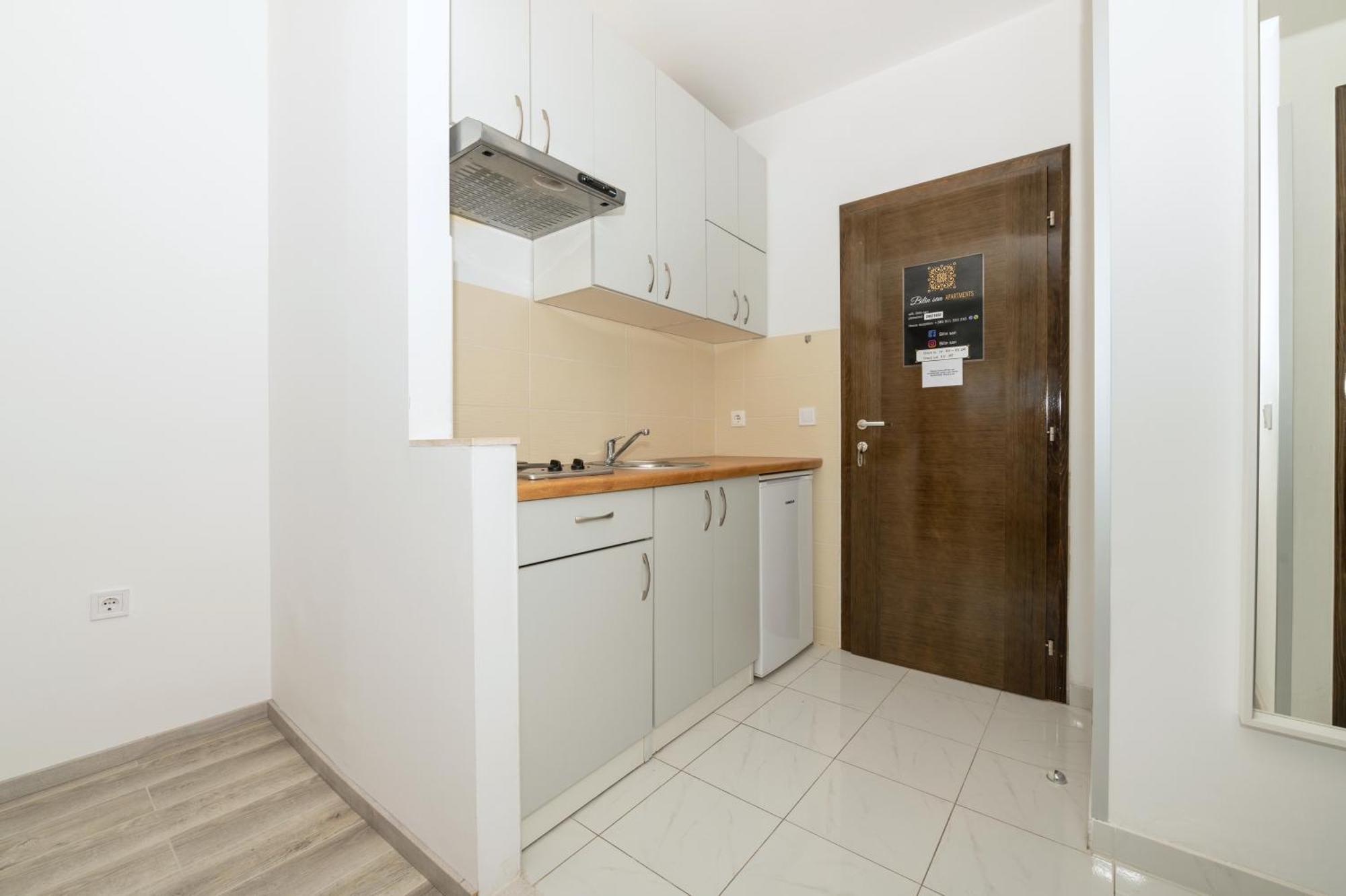 Appartement Bilin San à Baška Voda Chambre photo